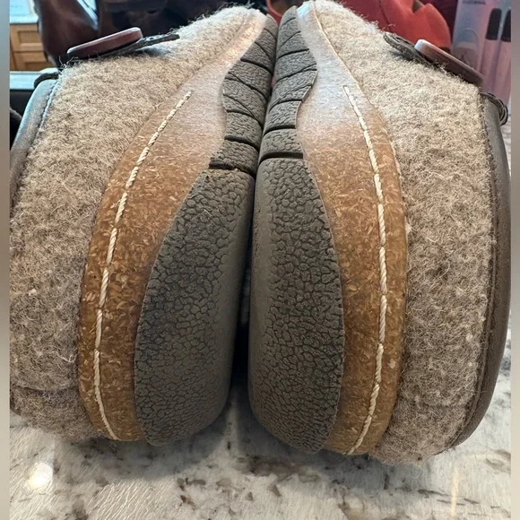 2 Pairs Earth Shoes size 8 Very Good Condition - Picture 9 of 13